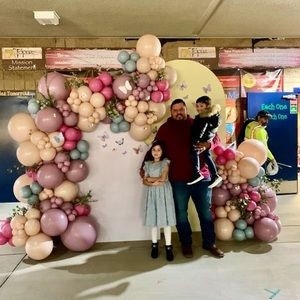 Meet your Posher, Henry